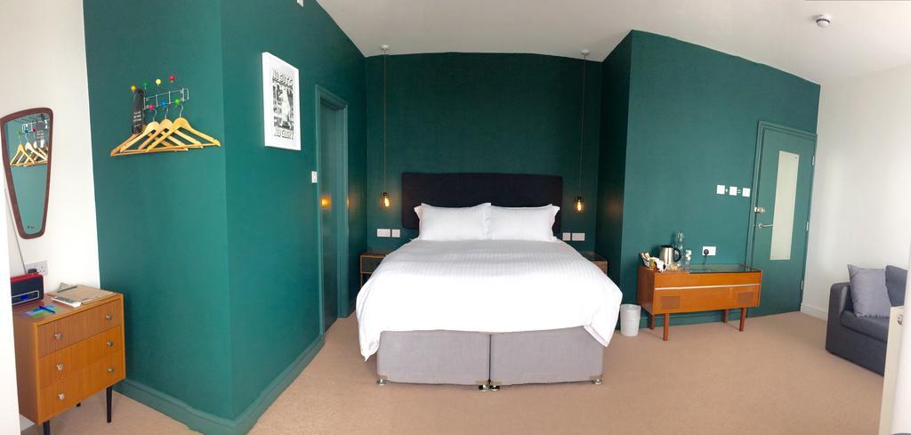 The Blue Door Bed & Breakfast Newquay  Bagian luar foto